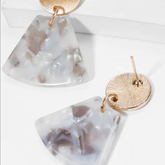 LAST SET Gold + Marble Pendent Statement Earrings - Picture 3 of 4